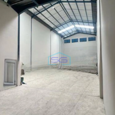Disewakan Gudang  Ada Kantor Luas Bangunan  288 m² di Poris Tangerang