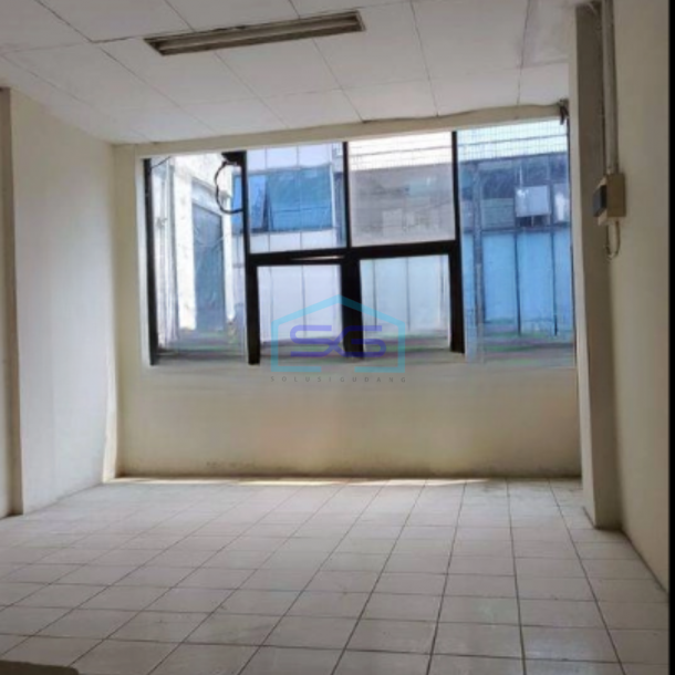 Dijual Ruko Luas Bangunan  250 m² di Palmerah Jakarta Barat-1