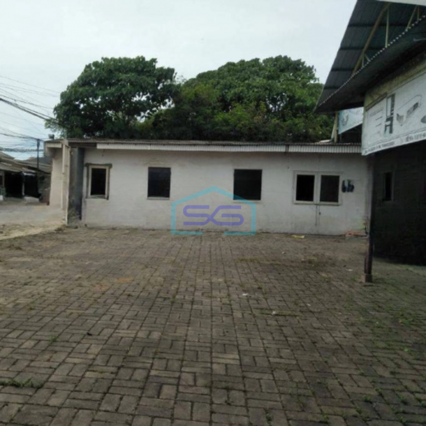 Disewakan Gudang di Legok Tangerang Luas Bangunan  300 m²-1