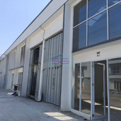 Disewakan Gudang Bangunan Baru Luas Tanah  225 m² di Kalideres Jakarta Barat