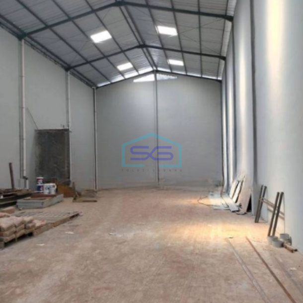 Disewakan Gudang Luas Bangunan 288 m² Ada Kantor di Teluk Naga Tangerang-2