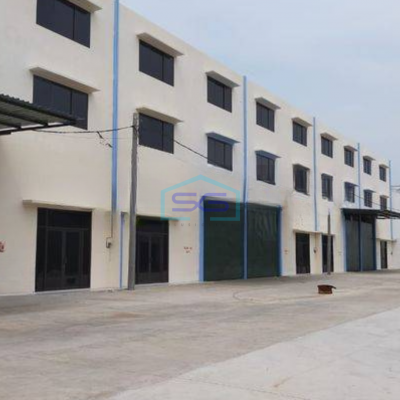 Disewakan Gudang Ada Kantor Luas Bangunan  576 m² di Teluk Naga Tangerang