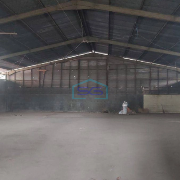 Disewakan Gudang Luas Bangunan 700 m² Ada Kantor di Pinang Tangerang-1