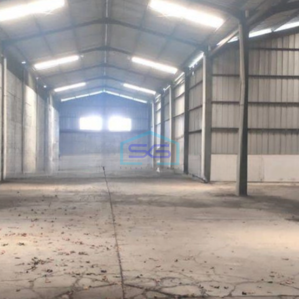 Disewakan Gudang Eks Pabrik Luas Bangunan  2800 m² di Jati Uwung Tangerang-4