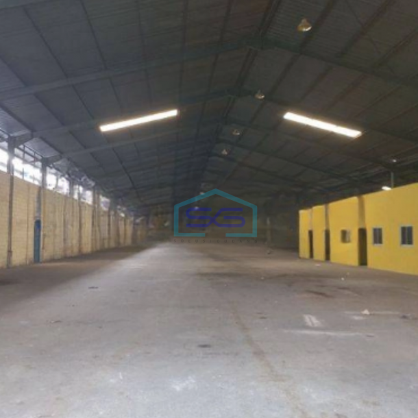 Disewakan Gudang Ada kantor Luas Bangunan  2400 m² di Cikupa Tangerang-6