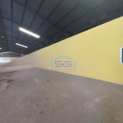 Disewakan Gudang Ada kantor Luas Bangunan  2400 m² di Cikupa Tangerang