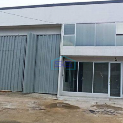 Disewakan Gudang Ada Kantor Luas Bangunan  300 m² Pinggir Jalan Raya Jurumudi Tangerang