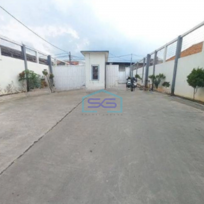 Disewakan Gudang Akses Container 40 Feet Luas Bangunan 297 m² di Kalideres Jakarta Barat