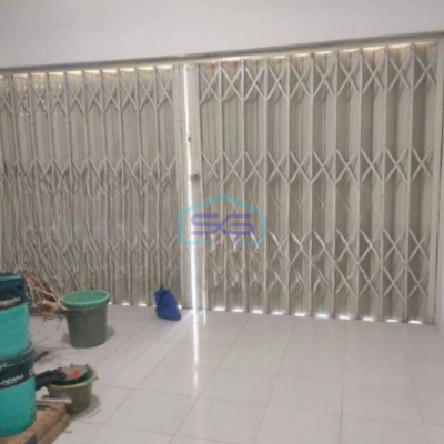 Dijual Cepat Ruko Baru Luas Bangunan 382 m² di Jembatan Lima Jakarta Barat