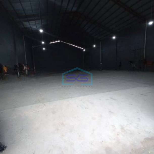 Disewakan Gudang Ada Kantor di Cipondoh Tangerang Luas Tanah 800 m²-1