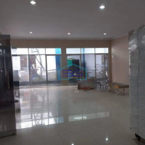Disewakan Gudang Luas Bangunan  530 m² Ada Kantor di Duri Kosambi Jakarta Barat-2