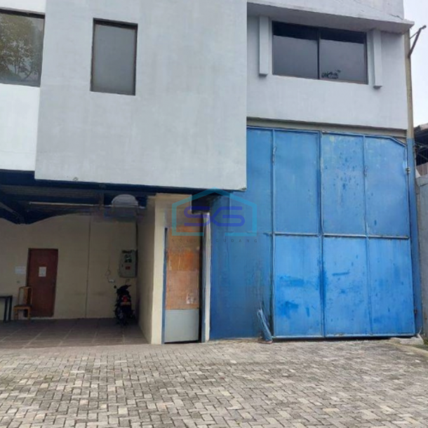 Disewakan Gudang Luas Bangunan  1500 m² Ada Kantor di Cipondoh Tangerang-2
