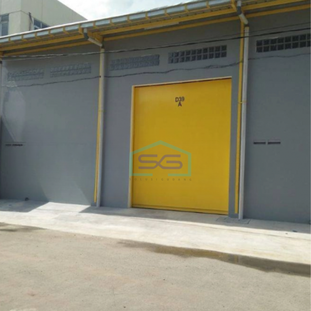 Disewakan Gudang Bisa Masuk Container Luas Bangunan 400 m² di Cipondoh Tangerang-3