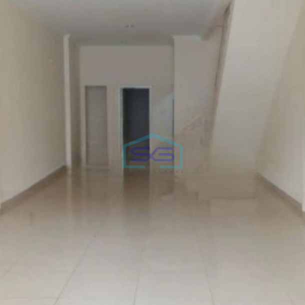 Disewakan Ruko 3 Lantai di Green Lake City Jakarta Barat Luas Bangunan 256 m²-2