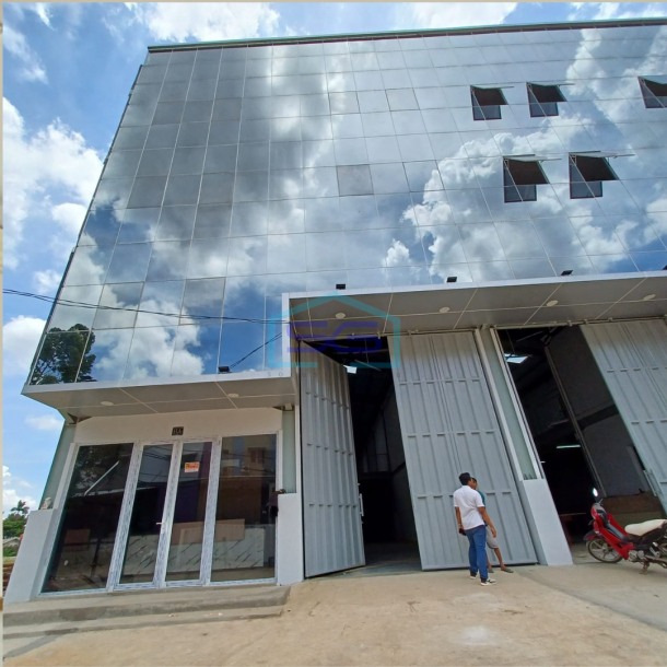Disewakan Gudang Baru Citra 6 Jakarta Barat Full Furnished Luas Bangunan 725 m2-4