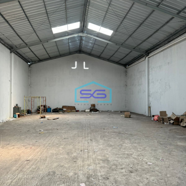 Disewakan Gudang Multiguna Di Jurumudi Tangerang Luas Tanah 360 m²-1