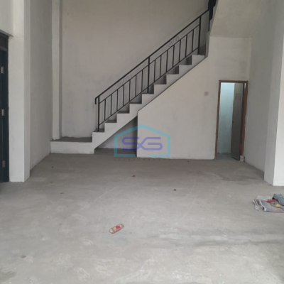 Disewakan Gudang Di Kamal Muara Luas bangunan: 750m2