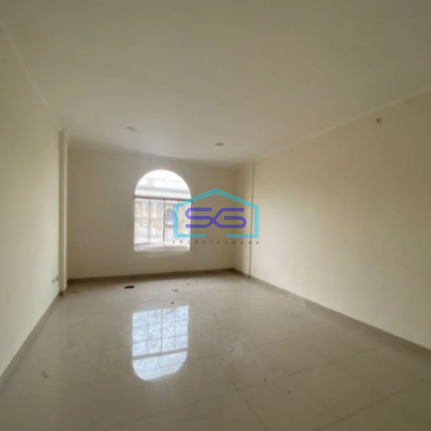 Disewakan Ruko Di Green Lake City Jakarta Barat Luas Bangunan 90 m²-2
