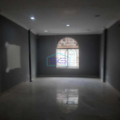 Disewakan Ruko Sentra Niaga Jakarta Barat Luas Bangunan 236 m²-2