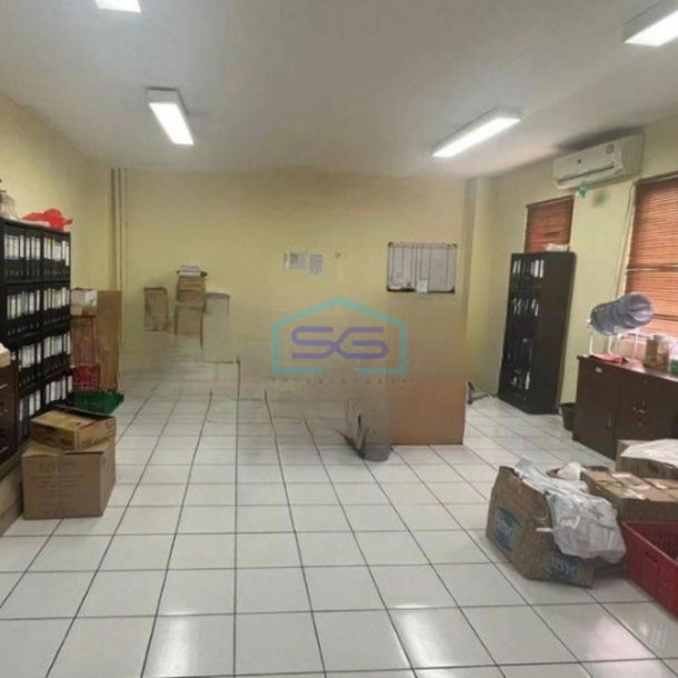 Dijual Gudang Turun Harga Luas Bangunan  504 m² Ada Lift Barang di Kamal Jakarta Utara-4