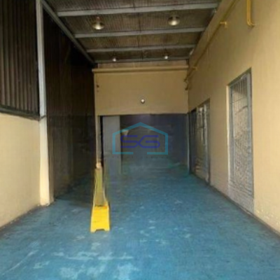 Dijual Gudang Turun Harga Luas Bangunan  504 m² Ada Lift Barang di Kamal Jakarta Utara