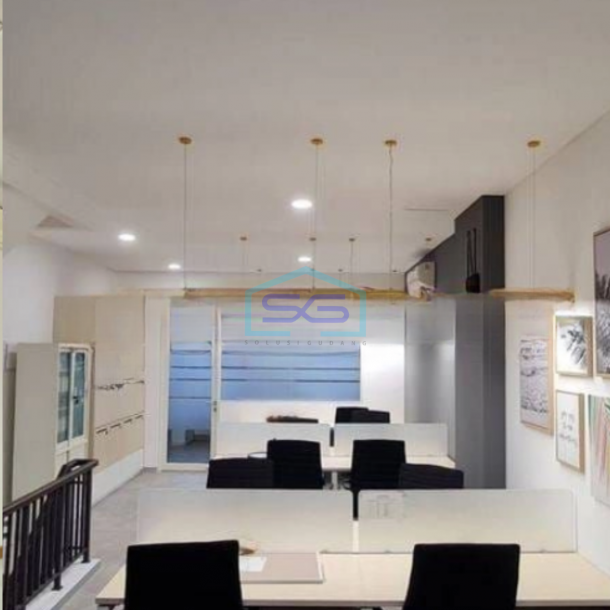 Disewakan Ruko Crown Greenlake City Luas Bangunan 270 m²-1