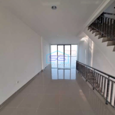 Disewakan Ruko Osaka 2 Pantai Indah Kapuk Jakarta Utara Luas Bangunan 236 m²