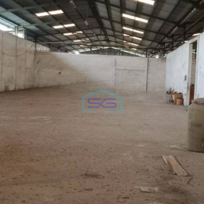 Dijual Gudang Akses Container Luas Bangunan  2016 m² di Curug Tangerang-4