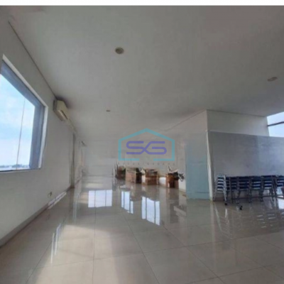 Dijual Cepat Gedung Kantor Luas Bangunan  1064 m² Lokasi Strategis di Cipondoh Tangerang