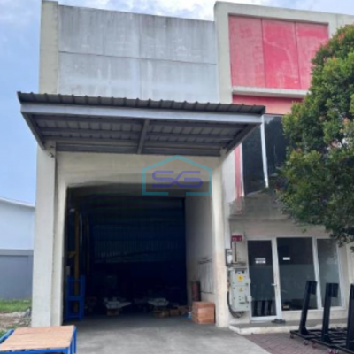 Dijual Gudang Luas Tanah  297 m² Lokasi Karawang Barat