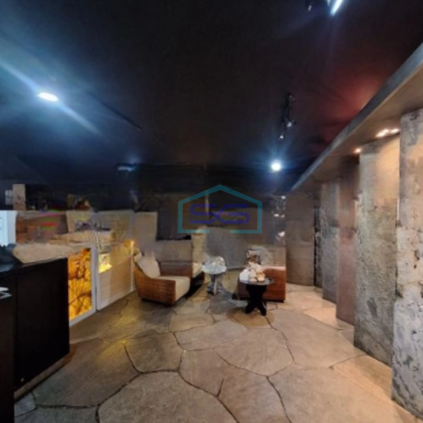 Dijual Gudang Lokasi Strategis Luas Bangunan  698 m² Lokasi Cipondoh Tangerang-3