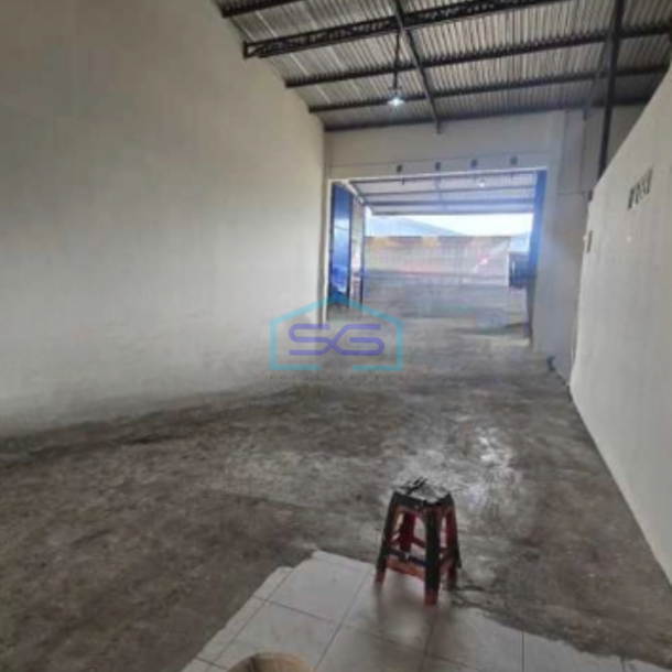 Dijual Gudang Akses Container 40 Feet Luas Tanah  250 m² di Cipondoh Tangerang-1