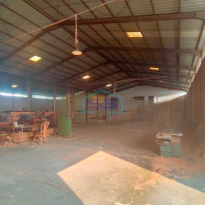 Dijual Gudang Luas Bangunan  3000 m² Lokasi Pasar Kemis Tangerang