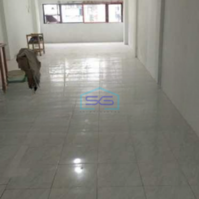 Dijual Cepat Ruko Luas Bangunan  382 m² Lokasi Jembatan Lima Jakarta Barat