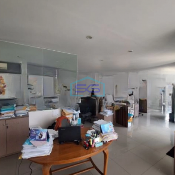 Dijual Gudang Luas Bangunan 698 m² Lokasi Strategis di Cipondoh Tangerang-1