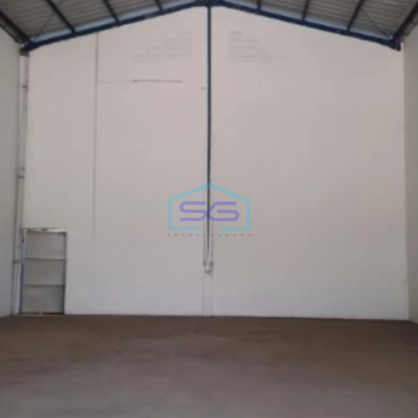 Disewakan Gudang Lokasi Bebas Banjir Luas Tanah  192 m² di Kamal Jakarta Utara-2