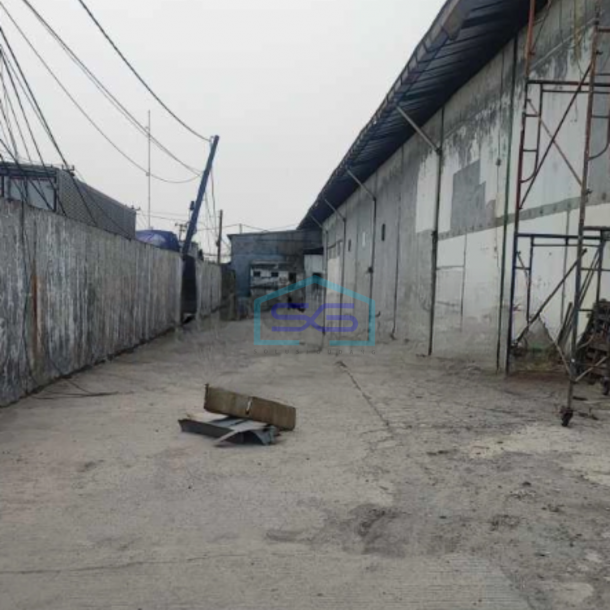 Disewakan Gudang Akses Container 40 Feet Luas Bangunan  1300 m² di Kosambi Tangerang-3