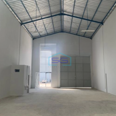 Disewakan Gudang Luas Bangunan 510 m² Lokasi Pakuhaji Tangerang