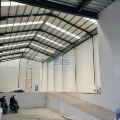 Disewakan Gudang Ada Loading Dock Luas Bangunan  765 m² Lokasi Pakuhaji Tangerang