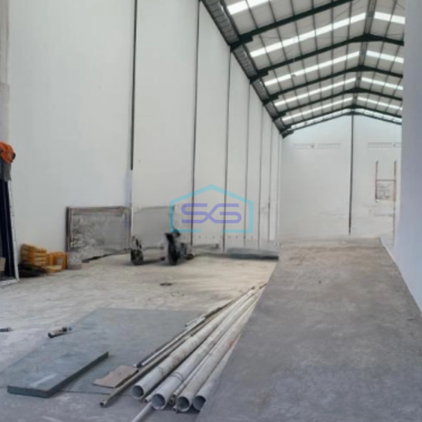 Disewakan Gudang Ada Loading Dock Luas Bangunan  765 m² Lokasi Pakuhaji Tangerang-2