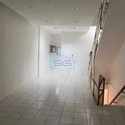 Disewakan Ruko 3 Lantai Kondisi Bangunan Bagus di Cimone Tangerang