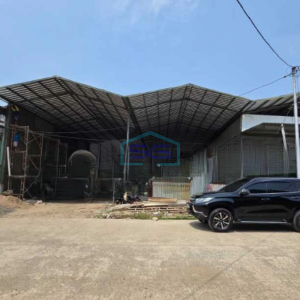 Disewakan Gudang Akses Container 40 Feet Luas Bangunan  146 m² di Kapuk Kamal Jakarta Barat-3