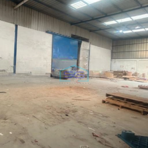 Disewakan Gudang Luas Bangunan  1350 m² Akses Container 40 Feet di Cipondoh Tangerang-2