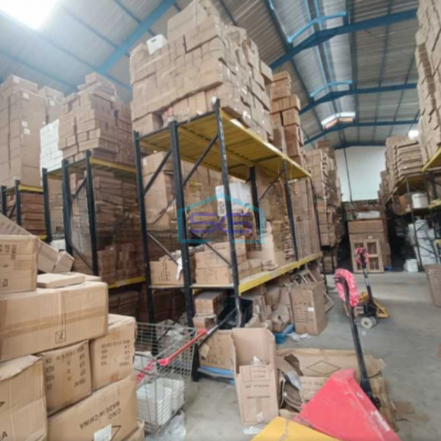 Disewakan Gudang Ada Kantor Luas Bangunan 1600 m² Lokasi Cipondoh Tangerang