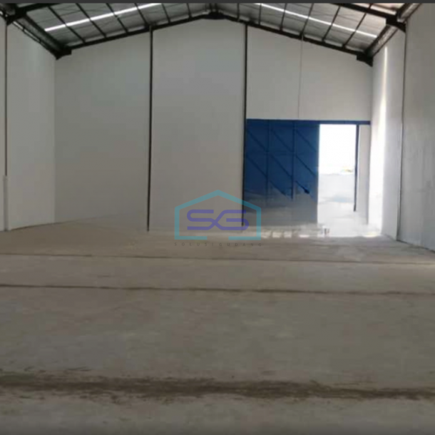 Disewakan Gudang Akses Container 40 Feet Luas Bangunan  450 m² di Pakuhaji Tangerang-1