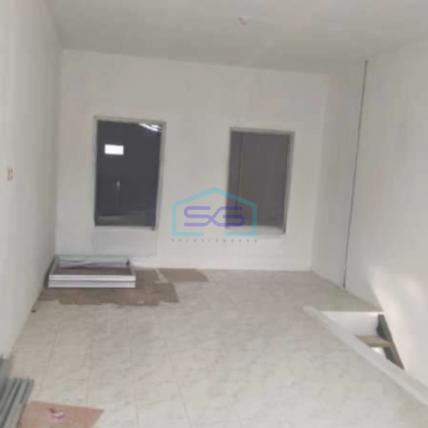 Disewakan Gudang Akses Container 40 Feet Luas Bangunan 306 m² Lokasi Curug Tangerang-1