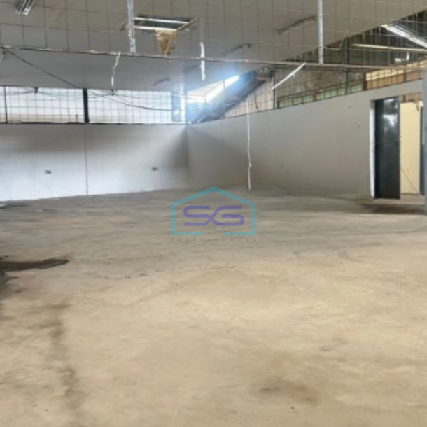 Disewakan Gudang Lokasi Bebas Banjir Luas Tanah 1600 m² di Cipondoh Tangerang-3