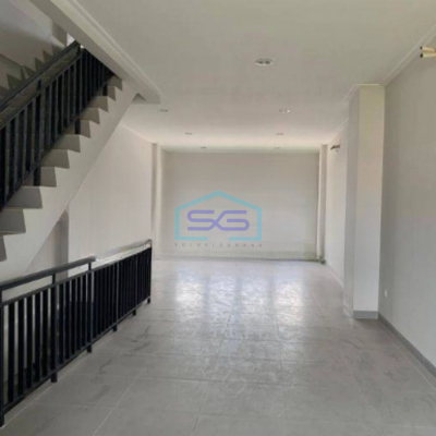 Disewakan Ruko 3 Lantai Luas Bangunan  283 m² di Pantai Indah Kapuk 2 Jakarta Utara