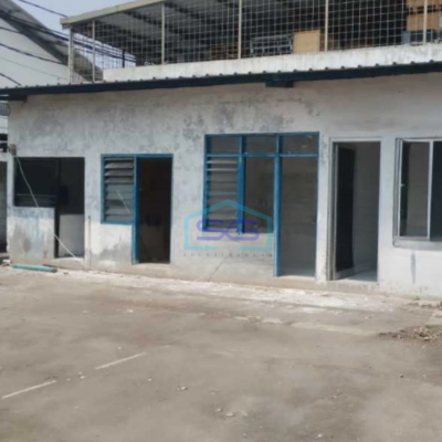 Dijual Gudang Luas Tanah  1650 m² Lokasi di Kamal Jakarta Utara