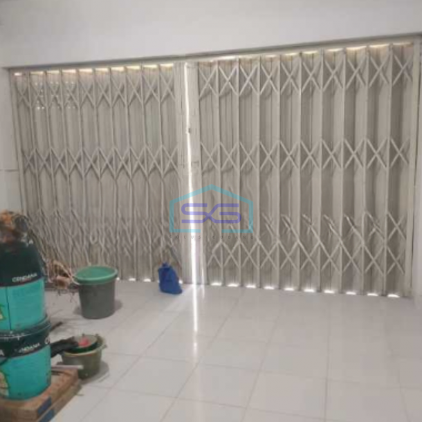 Dijual Ruko Luas Bangunan  382 m² Lokasi di Jembatan Lima Jakarta Barat-1